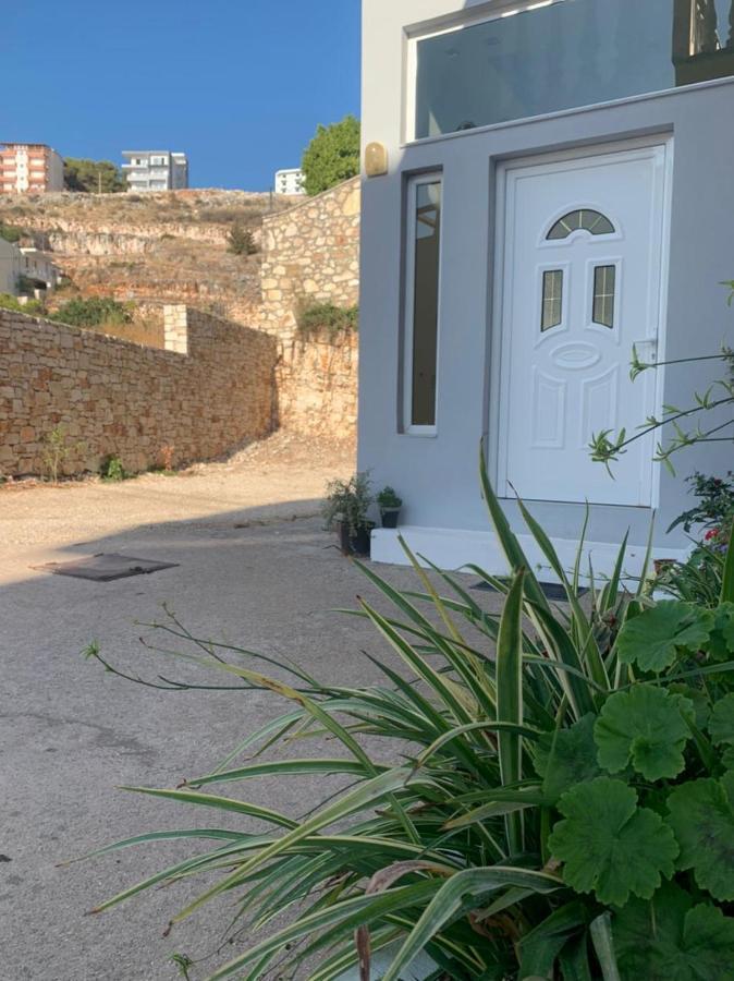 Villa Sopebra Sarandë エクステリア 写真